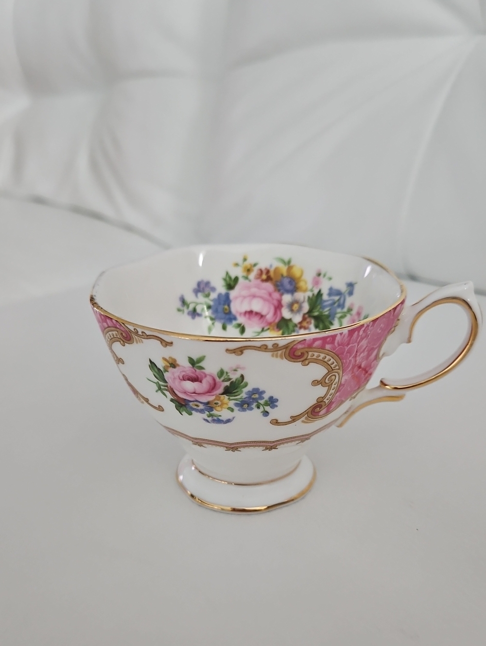 Royal Albert Lady Carlyle Teacup c 1944